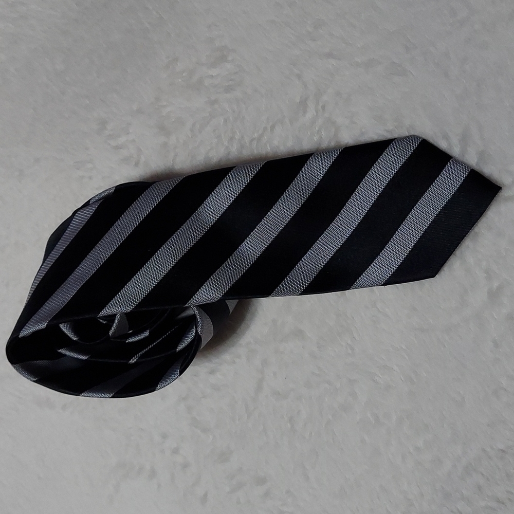 Jf J. Ferrar Silk Tie